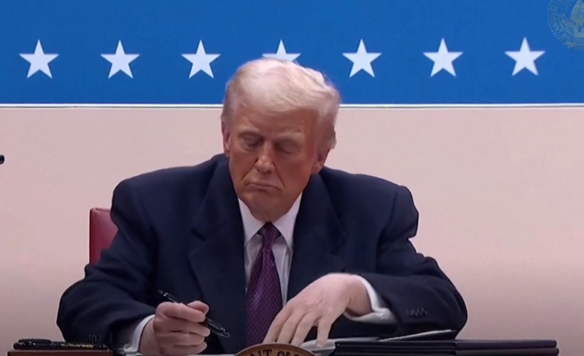 Donald Trump-HRT-Snimka zaslona 2025-01-23 111555