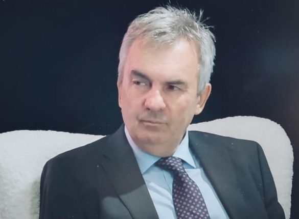 TIHOMIR DUJMOVIĆ - BEZ CENZURE