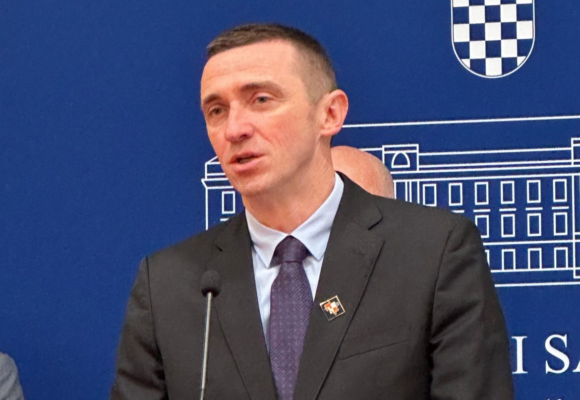 Rezolucija koja ne brani Hrvate u BiH, nego služi kao politički alibi Zagreba