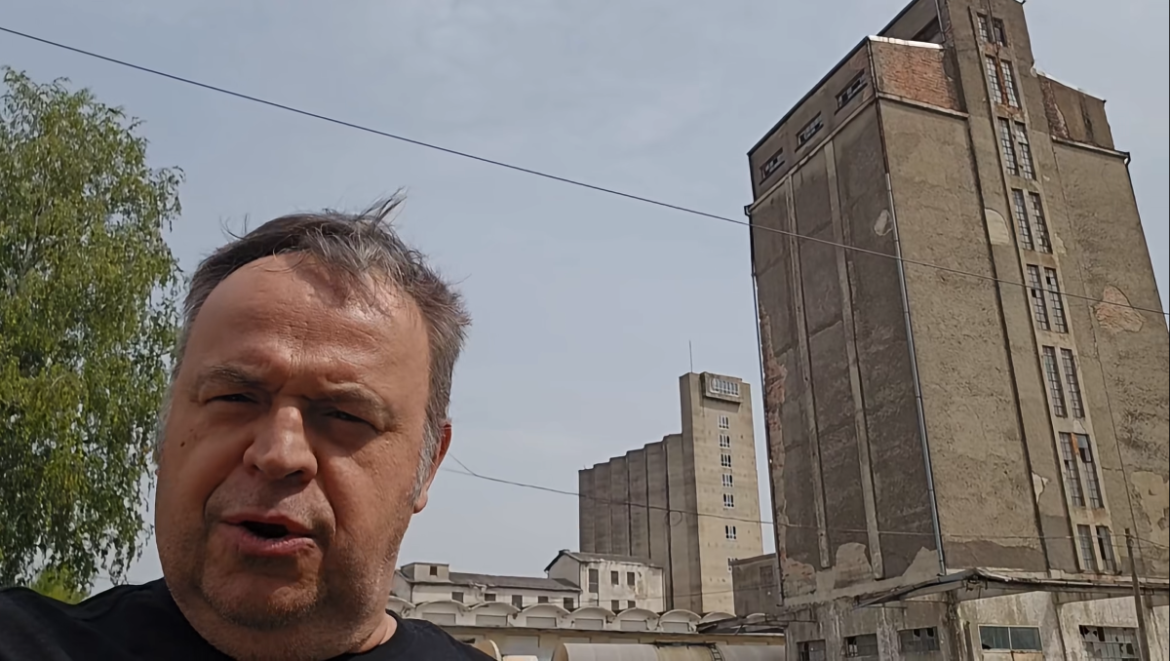 Poznati glumac protivnicima „Hoda za Liku“ poručio da zašute